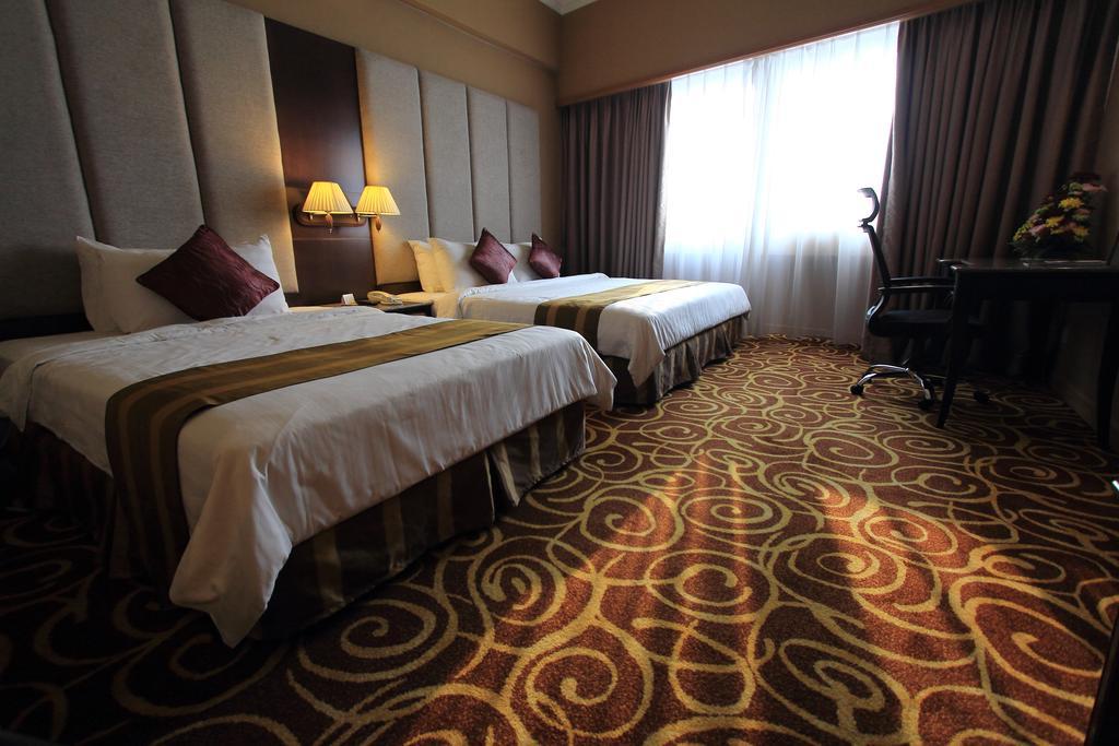 Mega Hotel Sdn Bhd Miri Rum bild