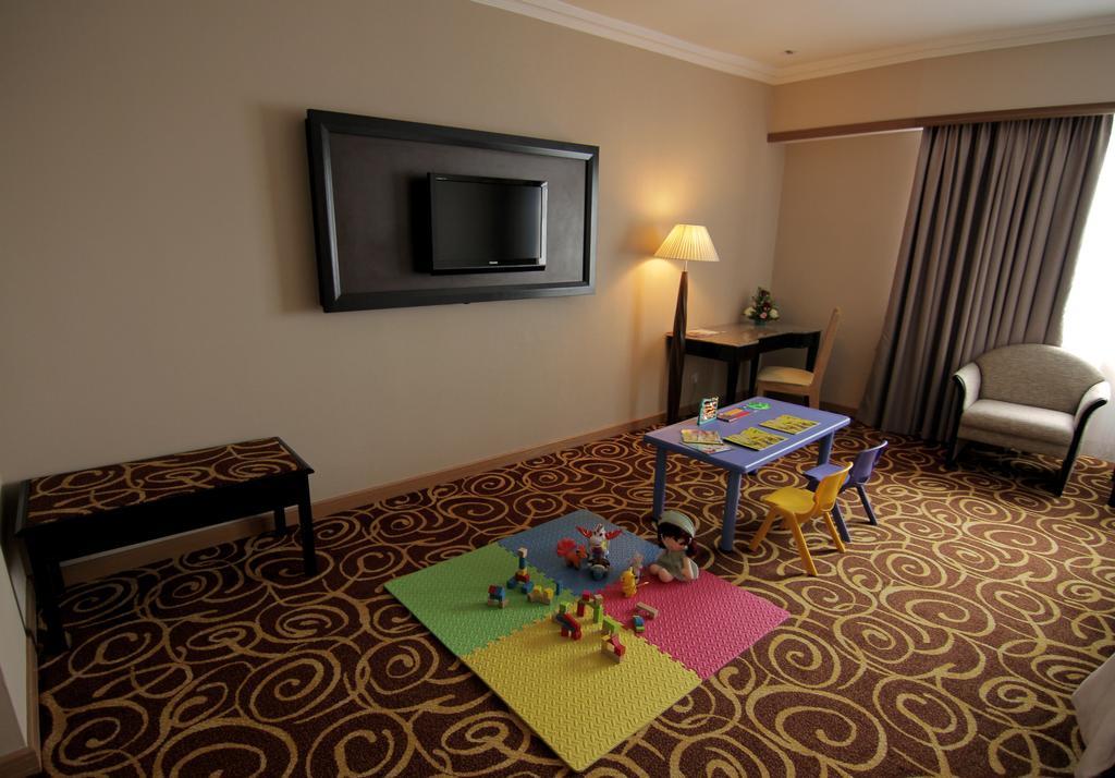 Mega Hotel Sdn Bhd Miri Rum bild