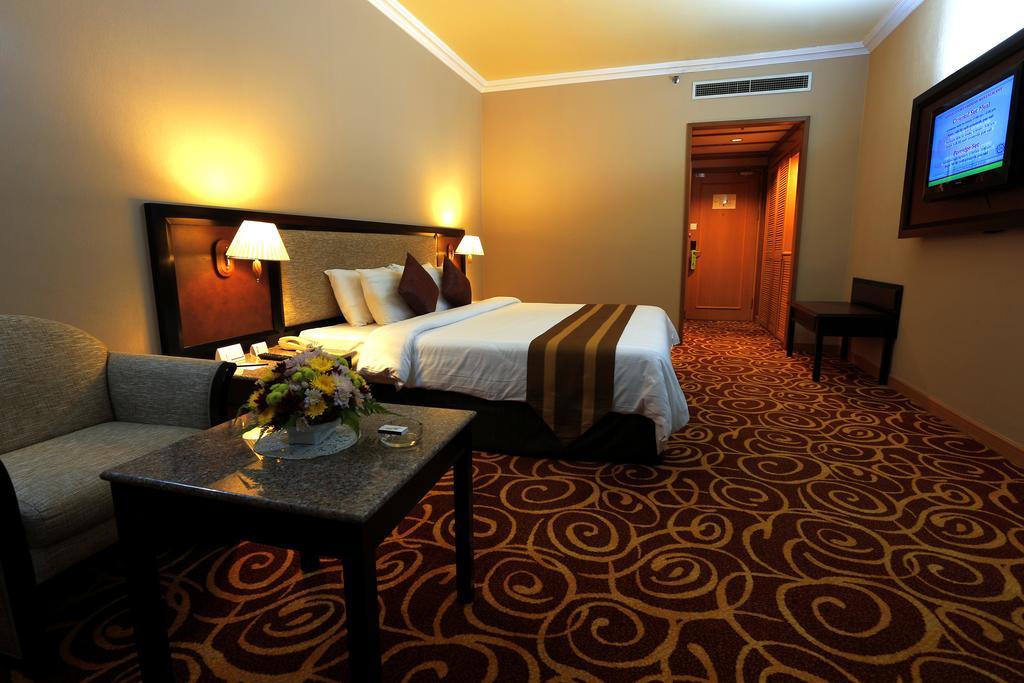 Mega Hotel Sdn Bhd Miri Rum bild